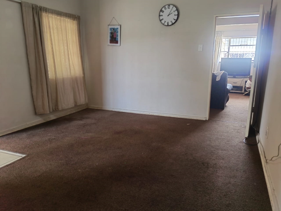 4 Bedroom Property for Sale in Schoemansville Western Cape